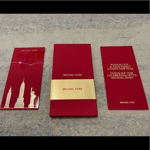 Brand New 6-Pack Michael Kors Gift Giving Envelopes For Love & Care In Gold/Red
